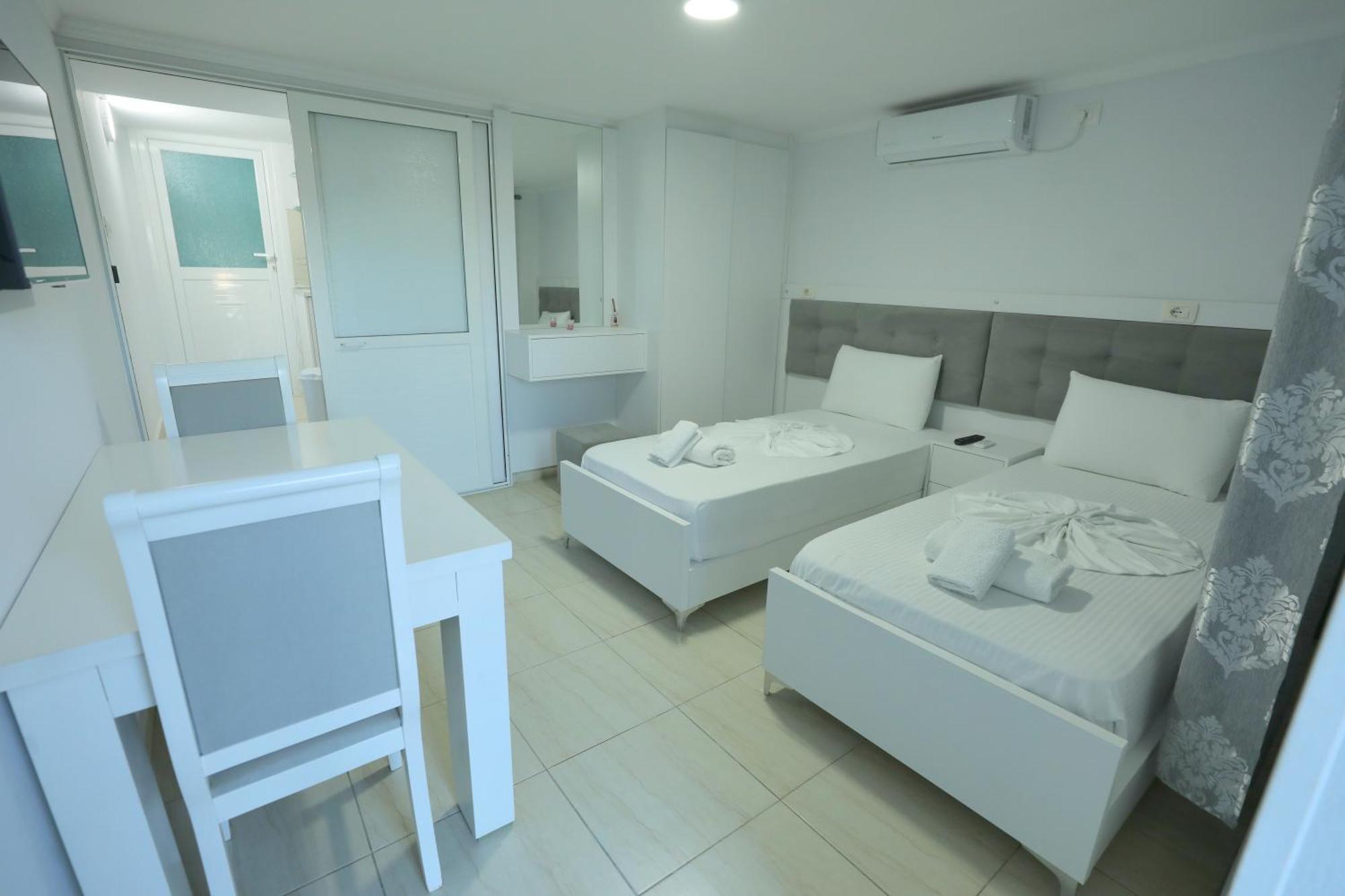 Villa Kevin'S Sarandë Exteriör bild
