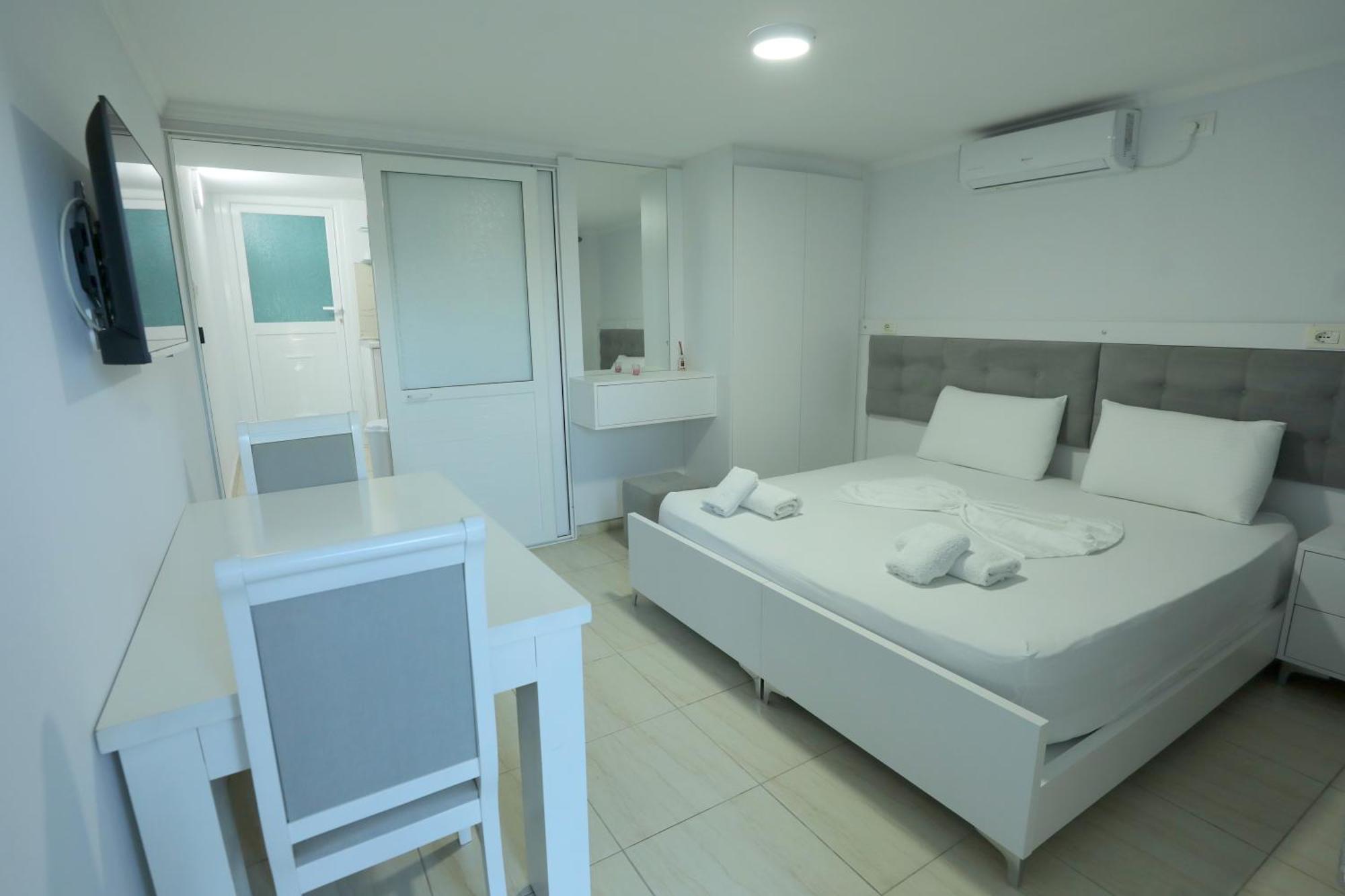 Villa Kevin'S Sarandë Exteriör bild
