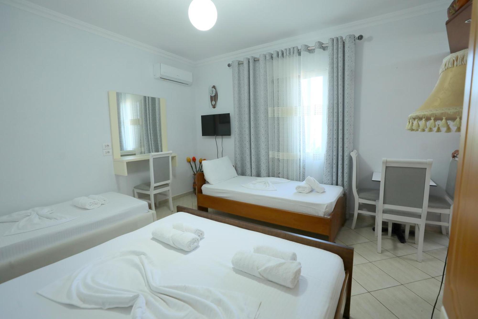Villa Kevin'S Sarandë Exteriör bild