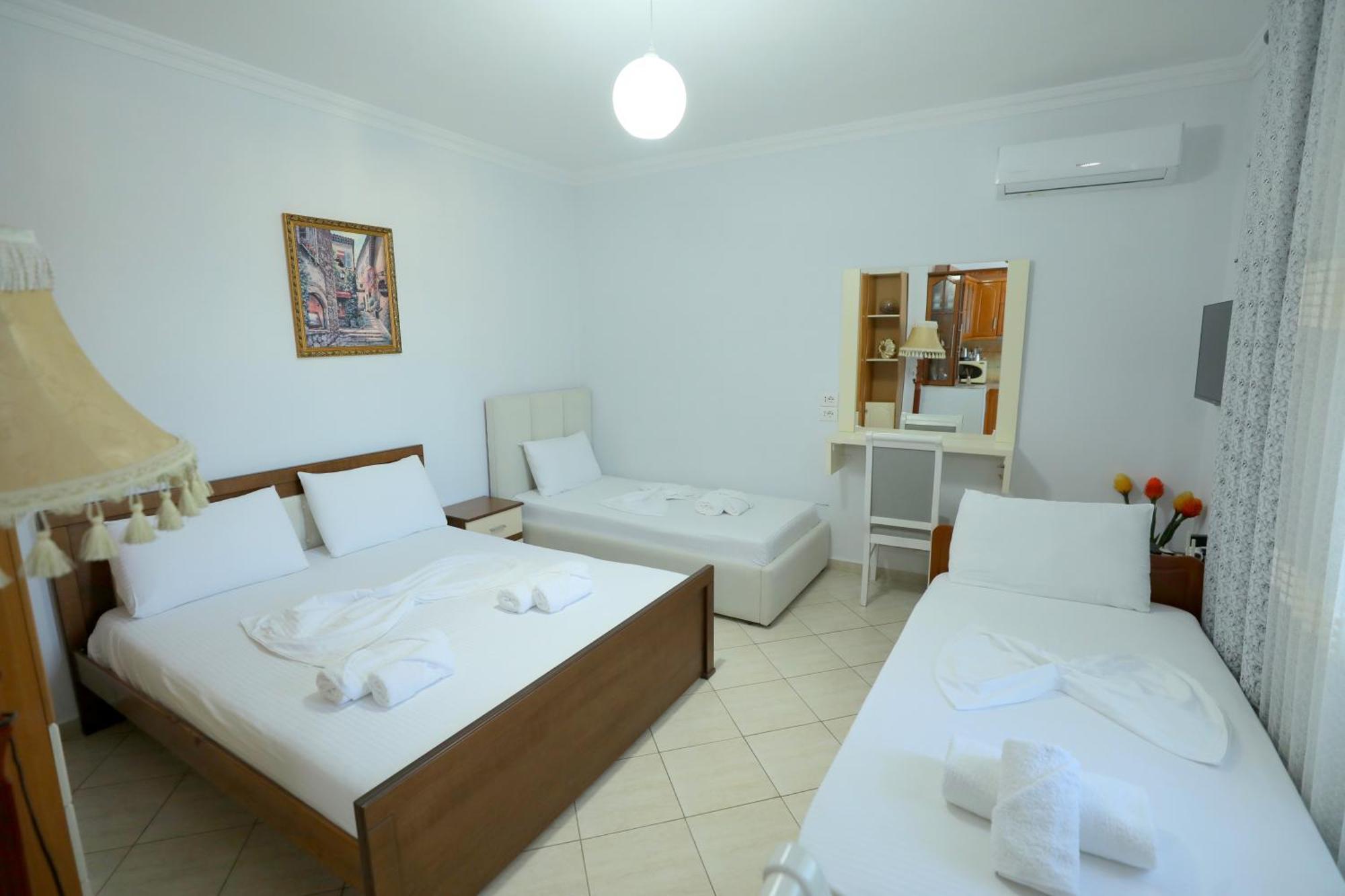 Villa Kevin'S Sarandë Exteriör bild